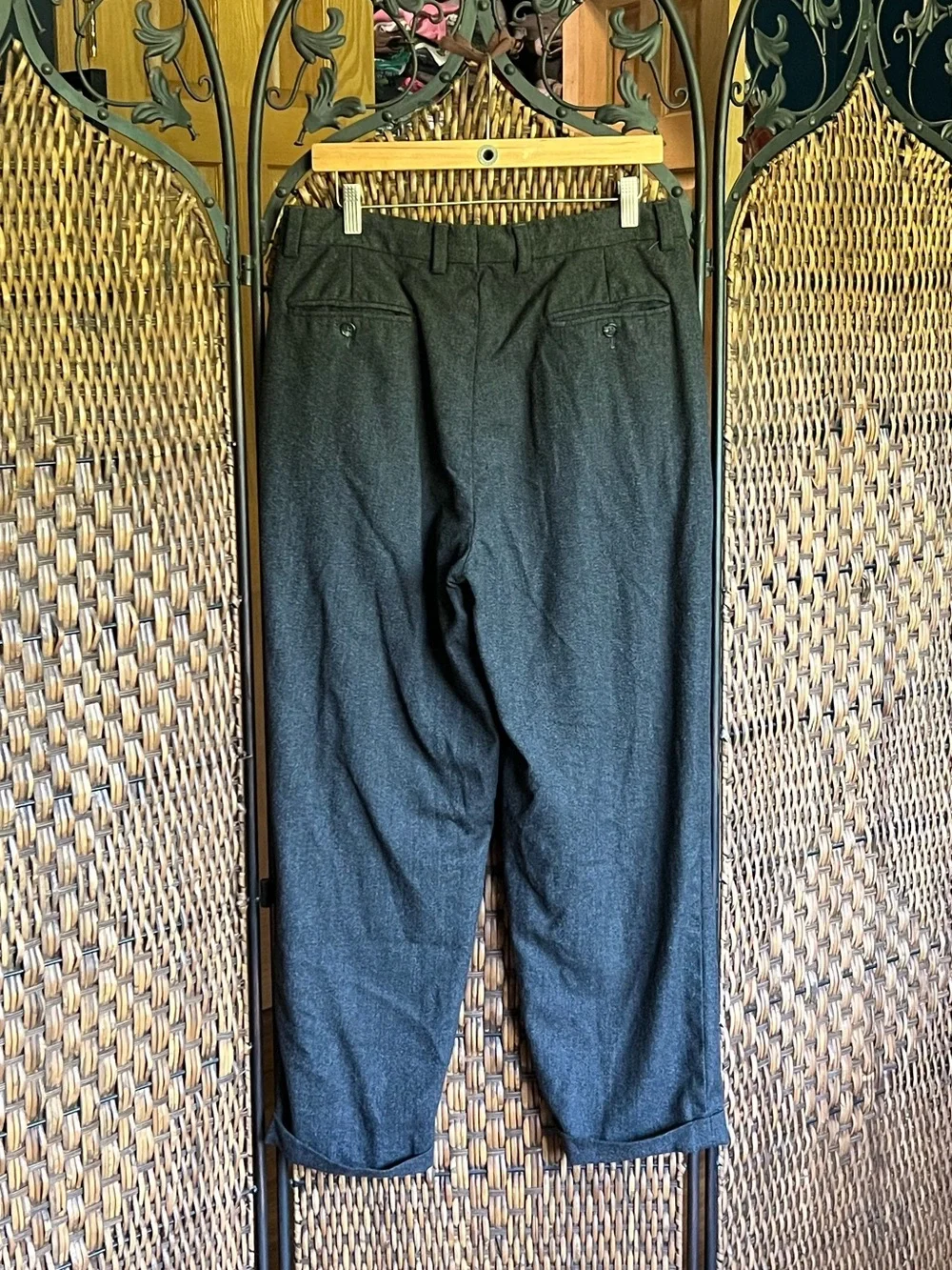 33X27 Wool Banana Republic Trousers